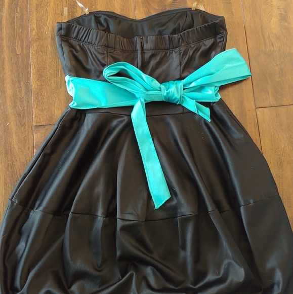 Fit and flare formal mini dress - Picture 2 of 4
